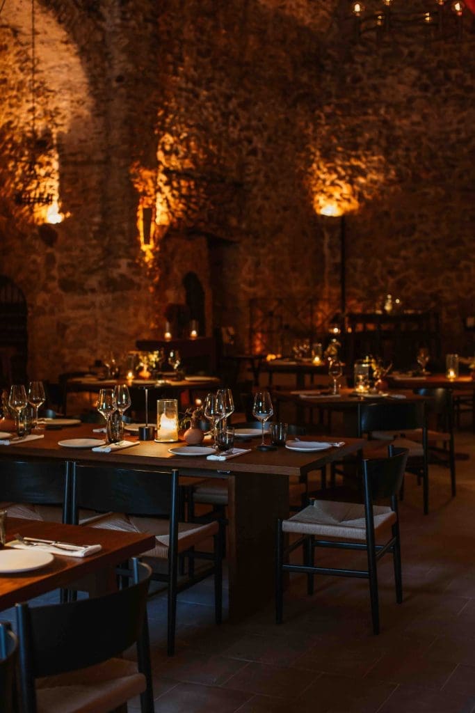 SA CAPELLA closed